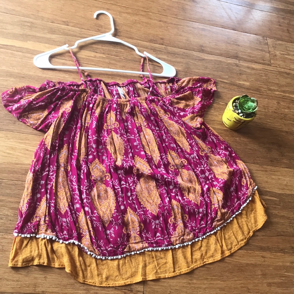 Beautiful off the shoulder shirt